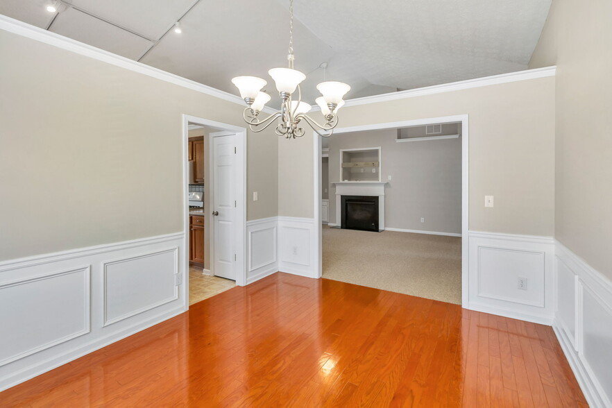 Building Photo - 1461 Beckley Pointe