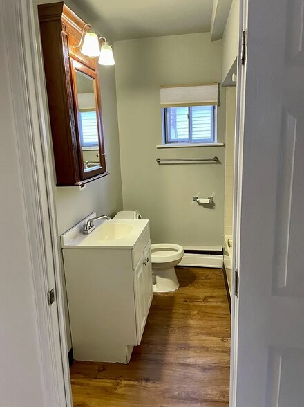 Building Photo - 413 Clements Bridge Rd