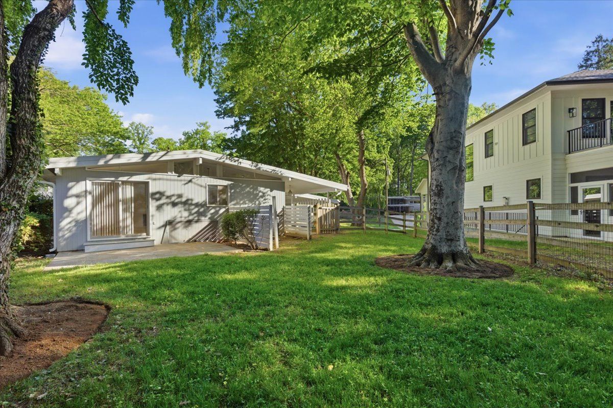 Building Photo - 6614 Melody Ln
