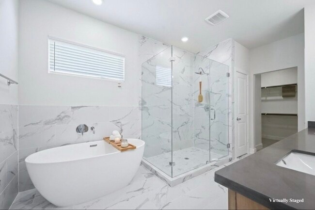 Building Photo - 24402 Colonial Willow Dr