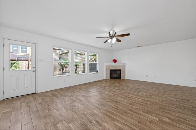 Building Photo - 9931 Chimney Swift Ln