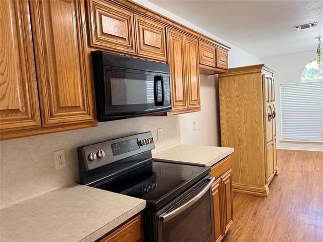 Building Photo - 4305 Hayes St