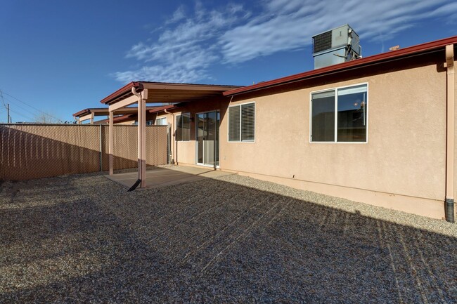 Building Photo - 3881 N Tani Rd