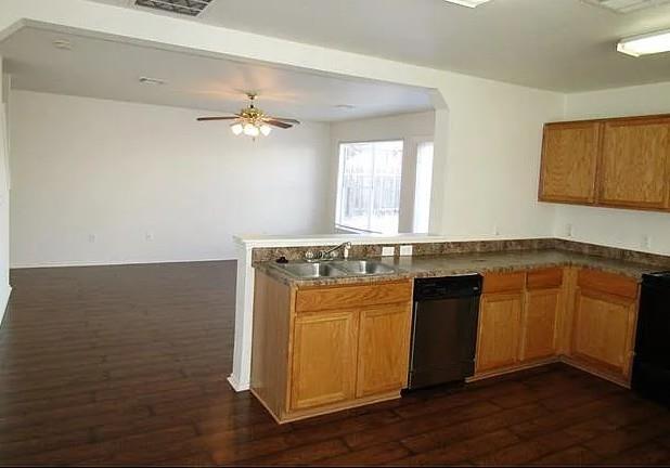 Building Photo - 12500 Campana Dr