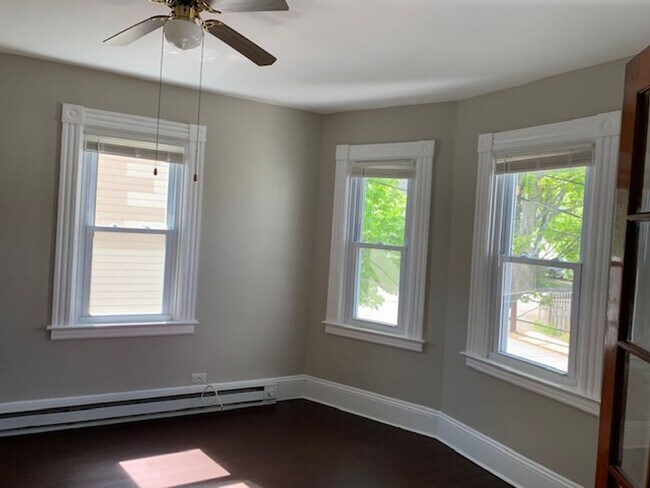 Building Photo - 119 Culvert St