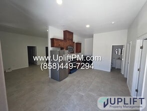 Building Photo - 9013 Magnolia Ave