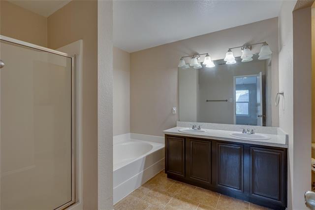 Building Photo - 5572 Spring Ridge Dr