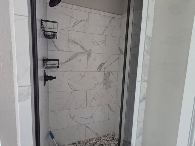 Building Photo - 1245 La Sienna