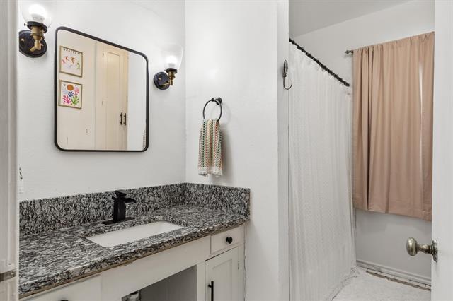 Building Photo - 3417 Westcliff Rd S