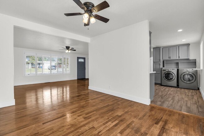 Building Photo - Beautiful 3 Bedroom Rambler Near Hill AFB with RV Parking