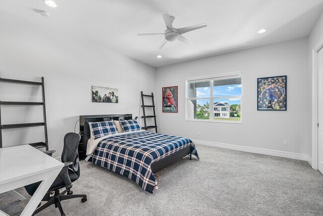 Building Photo - 19863 Meadowside Ln