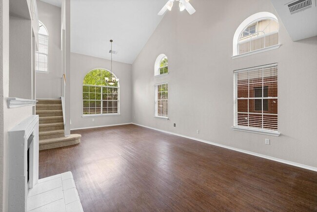 Building Photo - 523 Paso Fino Trail