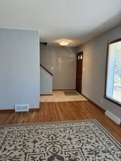 Building Photo - 1517 S River Rd