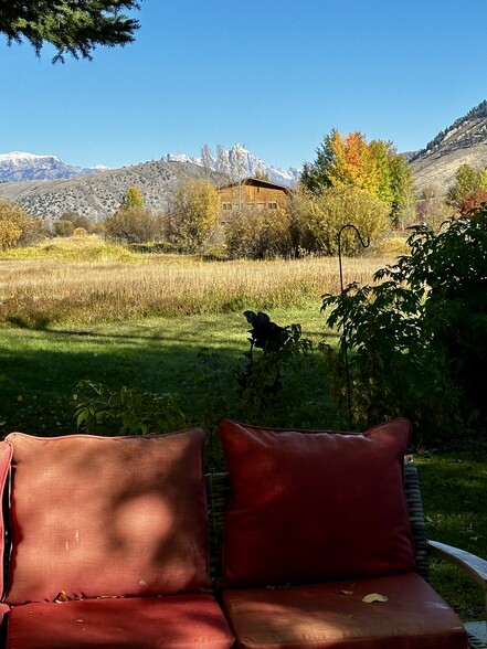 Patio view, north view to mountains - 1525 W Pinto Dr