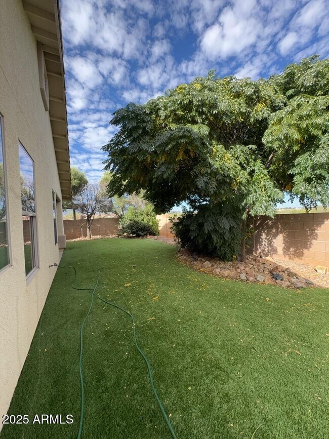 Building Photo - 4651 Big Bend St