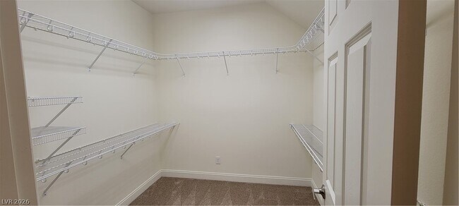 Building Photo - 5862 W Haleh Ave