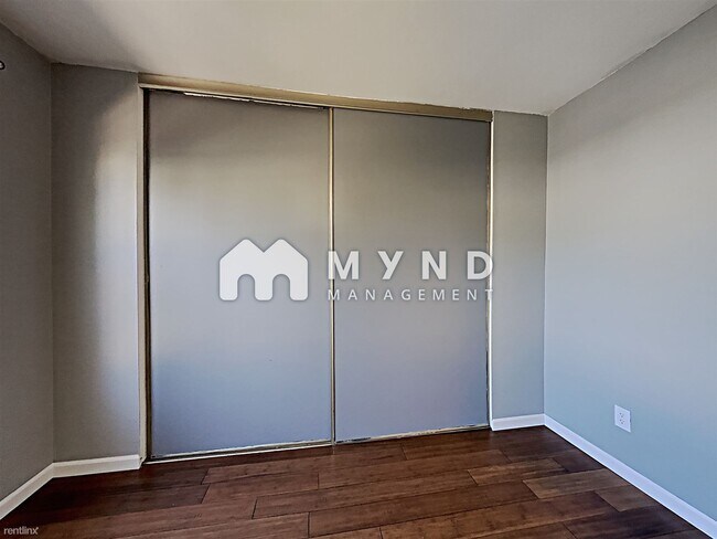 Building Photo - 2 br, 2.5 bath House - 8978 W Dartmouth Pl