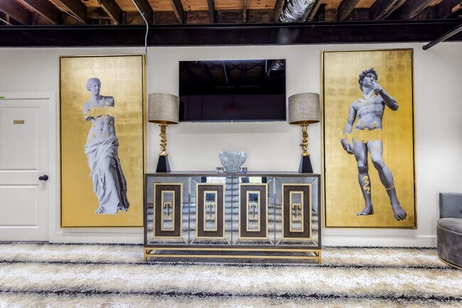 Building Photo - 156 Camellia St