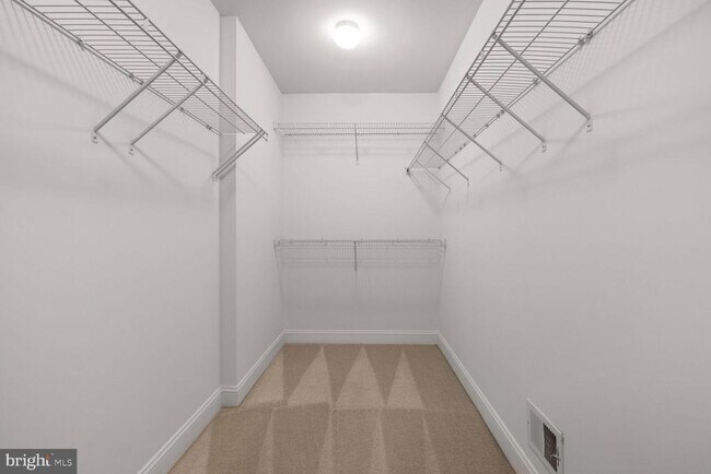 Building Photo - 306 Park Ave