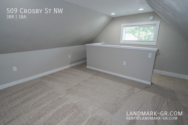 Building Photo - 509 Crosby St NW