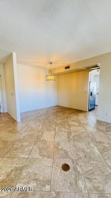 Building Photo - 6707 E Kelton Ln