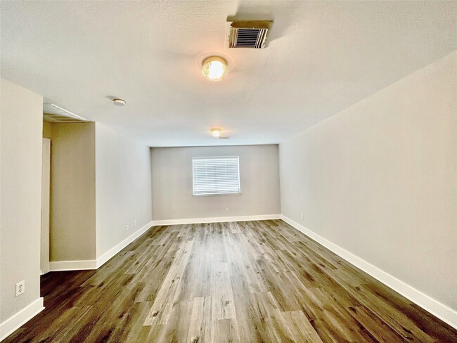 Building Photo - 1511 Nichole Woods Dr