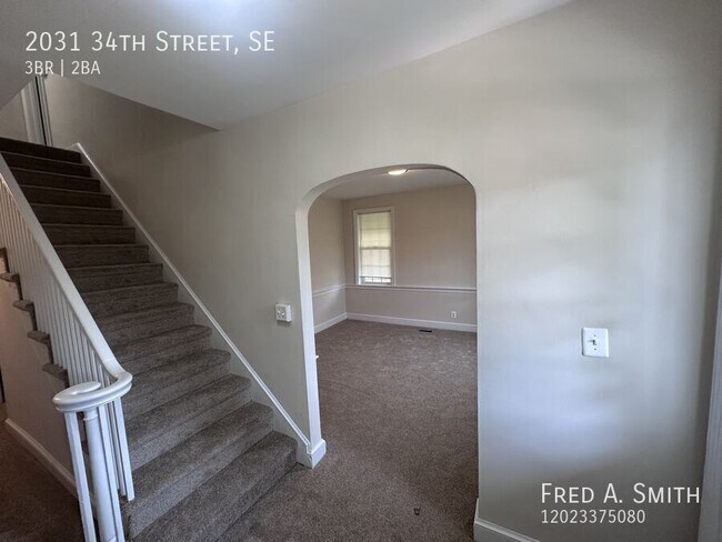 Building Photo - 2031 34th St SE