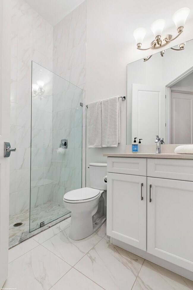 Building Photo - 13173 Faberge Pl