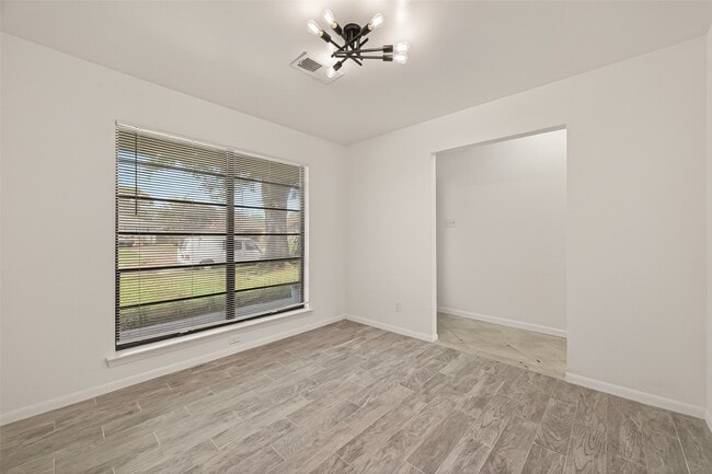 Building Photo - 5523 Kuldell Dr