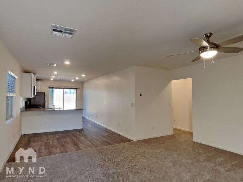 Building Photo - 4249 Gold Desert St