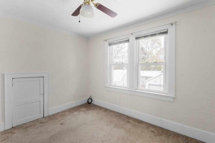 Building Photo - 742 S 23rd St