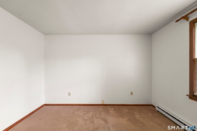 Building Photo - 209 Pne Ln Ext