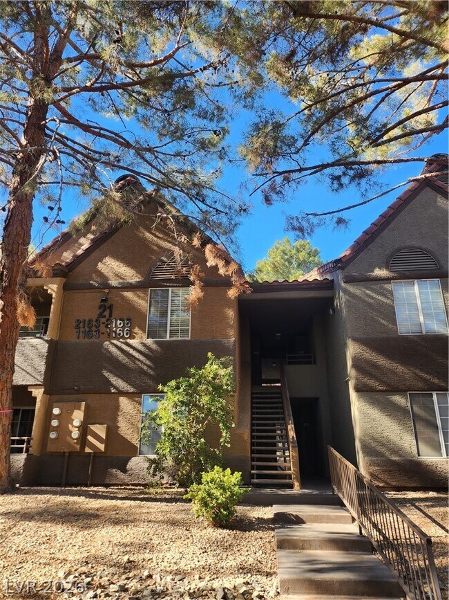 Building Photo - 2200 S Fort Apache Rd