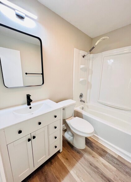 Building Photo - 13903 LAZY OAK DRIVE