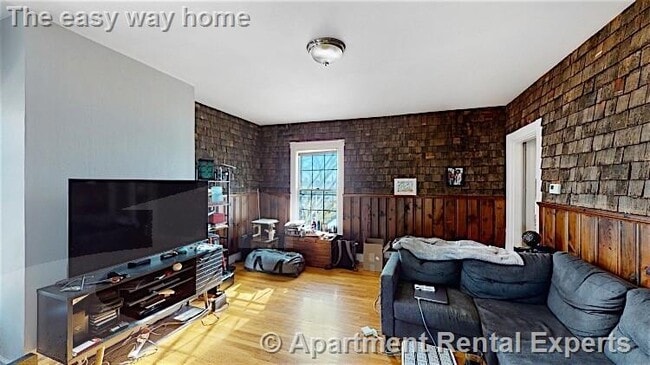 Building Photo - 58 Atherton St