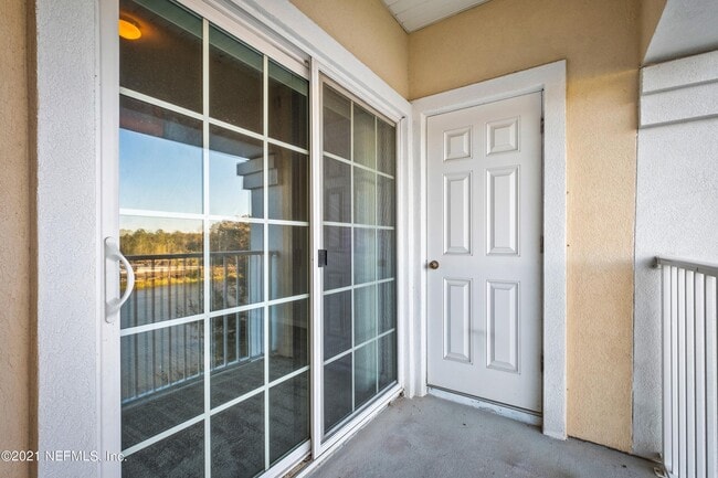 Building Photo - 4920 Key Lime Dr
