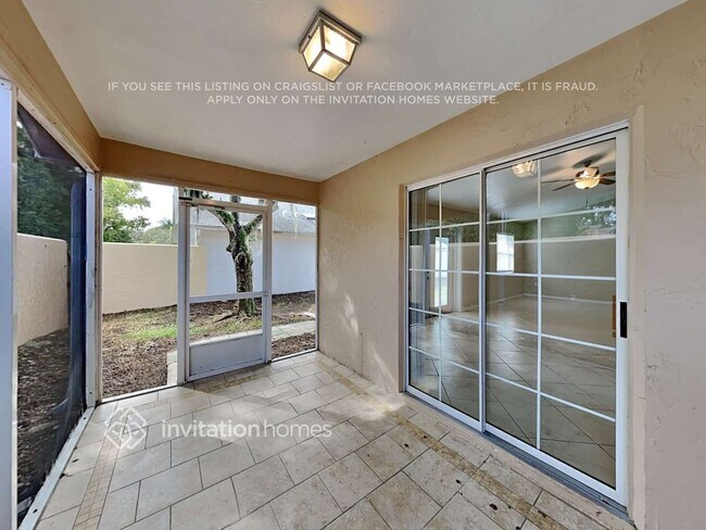 Building Photo - 820 Little Town Rd