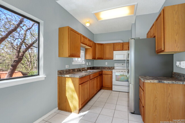 Building Photo - "Charming 4-Bed Retreat with Scenic Views ...