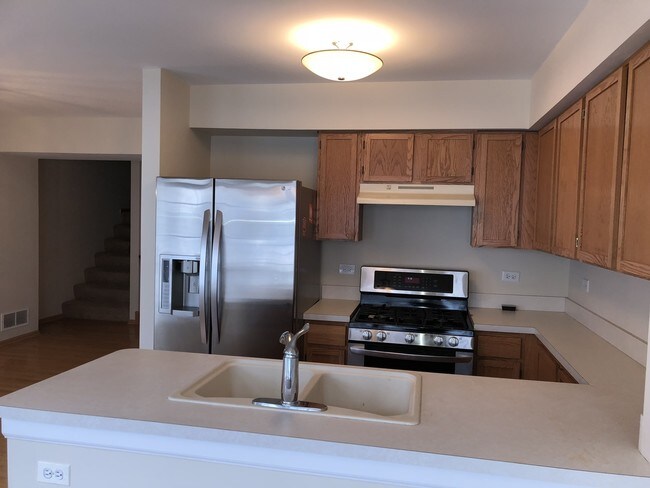 Building Photo - 3170 Cambria Ct