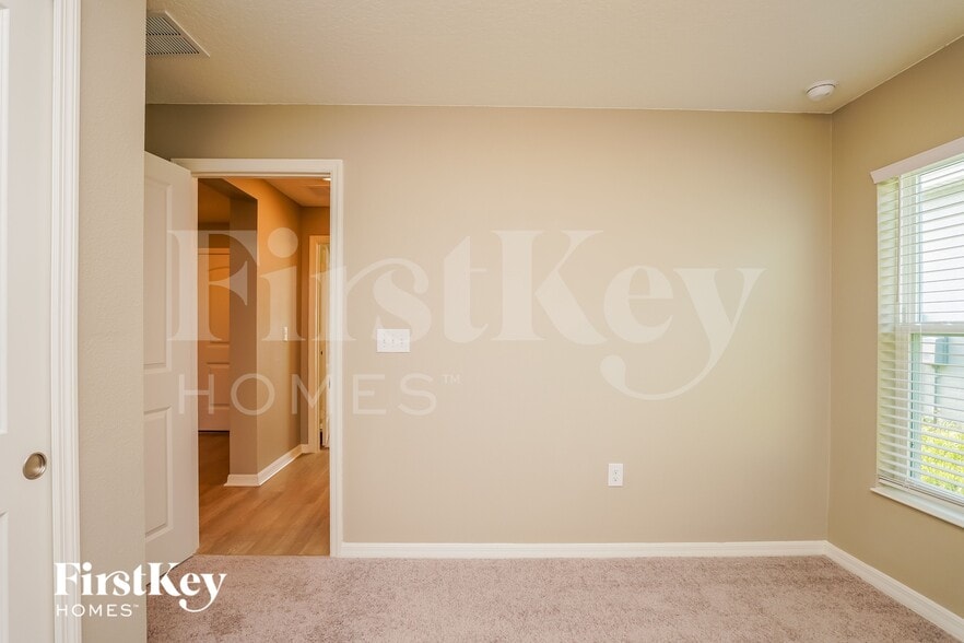 Building Photo - 948 Gotthard Pass Dr.