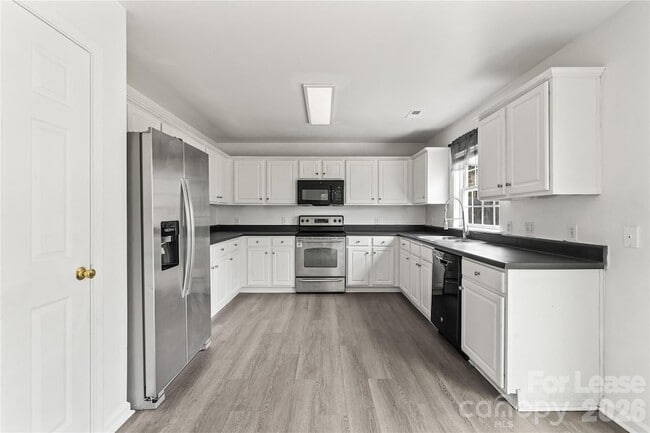 Building Photo - 2724 Mulberry Pond Dr