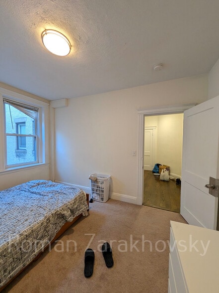 Building Photo - 74 Brainerd Rd