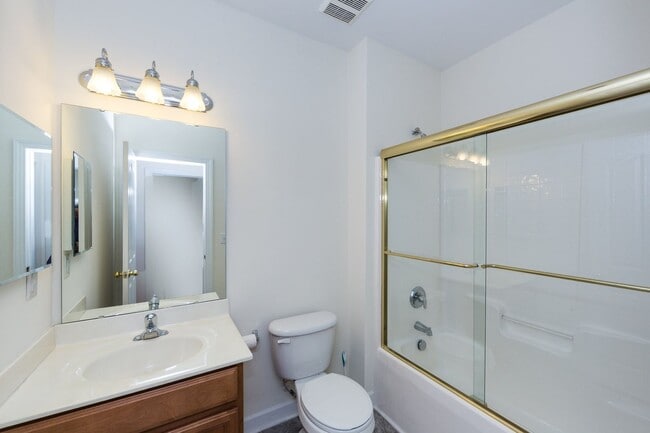 Building Photo - Great Ballantyne Location; Great Schools; 2BR/2BA Condo