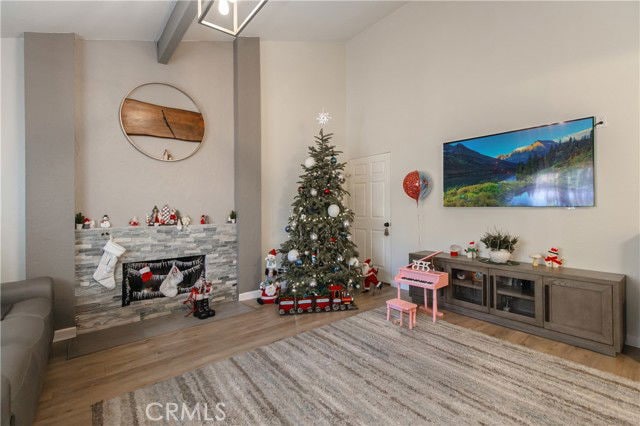 Building Photo - 13056 Aztec St