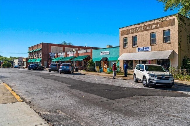 Building Photo - 2220 Newnan St