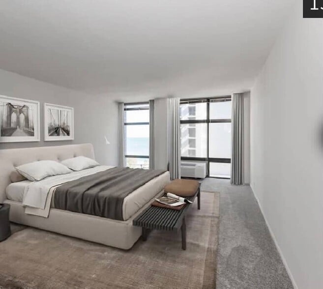 Building Photo - 1236 N Astor St