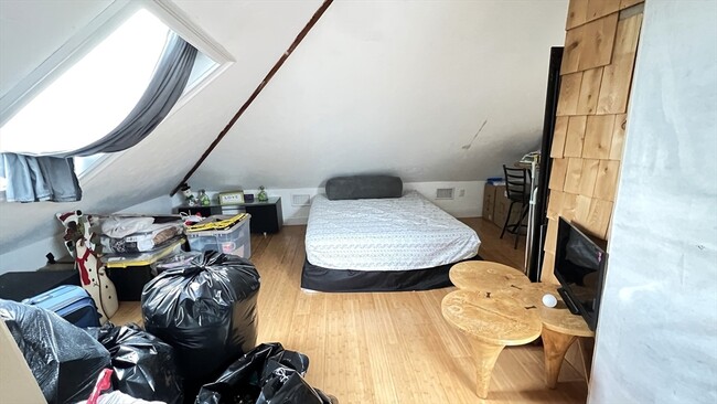 Building Photo - 3 Mill St Ct