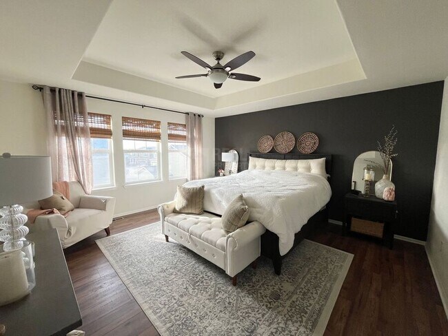 Building Photo - 13360 Olive St