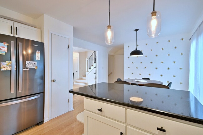 Building Photo - 7324 N Bell Ave