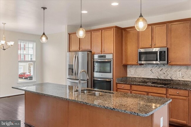 Building Photo - 109 Sequoia Dr